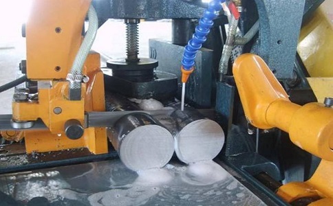 宁明卧式带锯床的送料方式有哪几种？